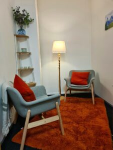 Counselling room Reading Berkshire Counselling room at Thrive Counselling and Consultancy in Reading Berkshire
