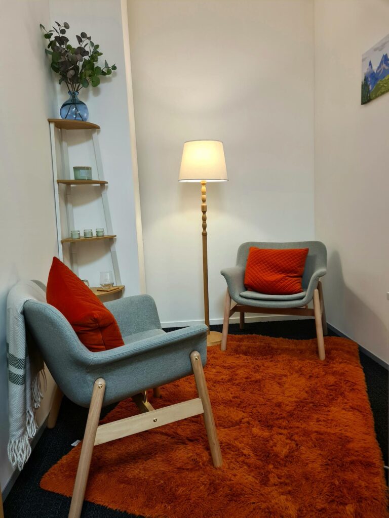 Counselling room Reading Berkshire Counselling room at Thrive Counselling and Consultancy in Reading Berkshire